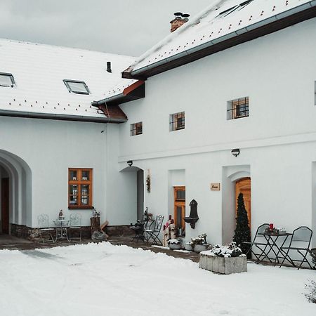 Cakyho Kuria - Mezonetovy Apartman S Krbom A Saunami Smižany Eksteriør bilde