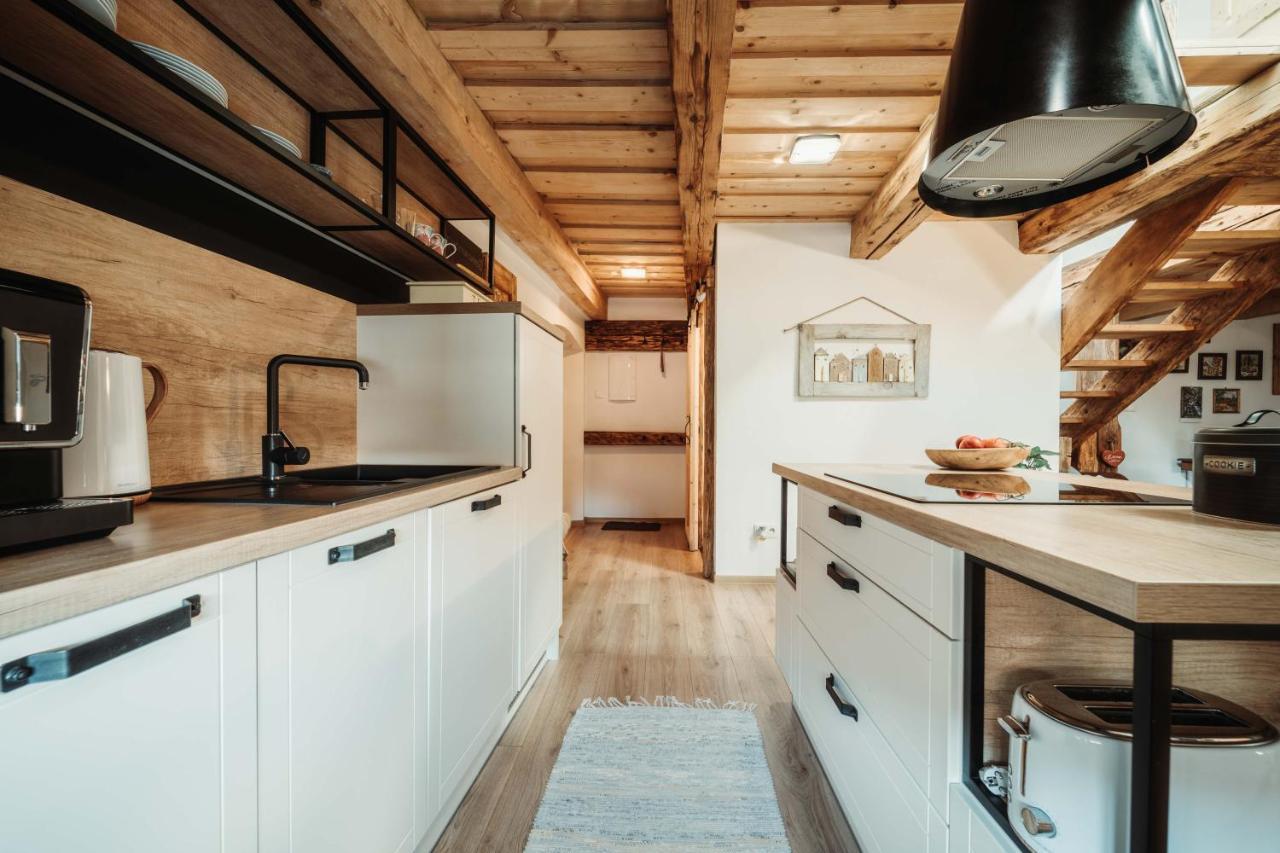 Cakyho Kuria - Mezonetovy Apartman S Krbom A Saunami Smižany Eksteriør bilde